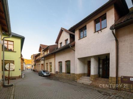 Pronájem kanceláře, 66 m²