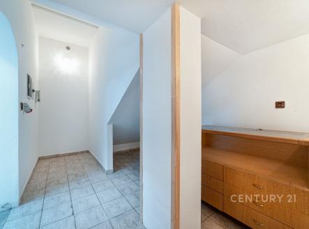 Pronájem kanceláře, 66 m²