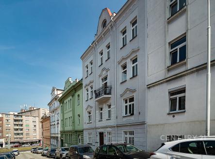 Pronájem bytu, 1+kk, 35 m²