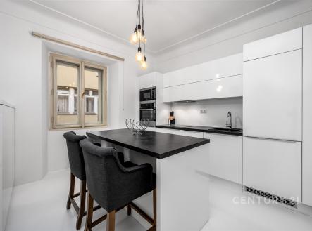 Pronájem bytu, 2+1, 69 m²