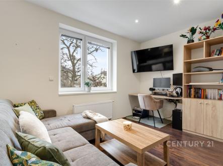 Pronájem bytu, 2+kk, 42 m²