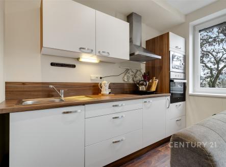 Pronájem bytu, 2+kk, 42 m²