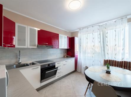 Pronájem bytu, 3+1, 76 m²