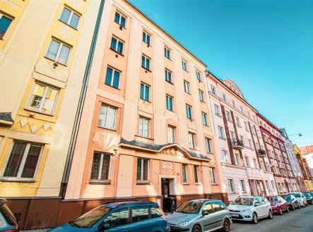 Pronájem bytu, 3+kk, 75 m²