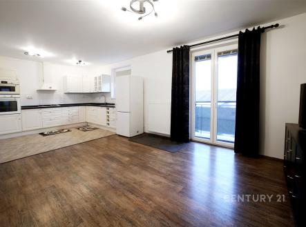 Pronájem bytu, 4+kk, 82 m²