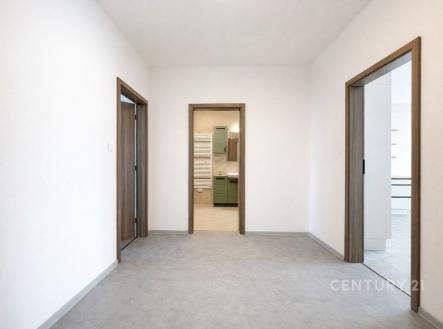 Pronájem bytu, 2+kk, 61 m²