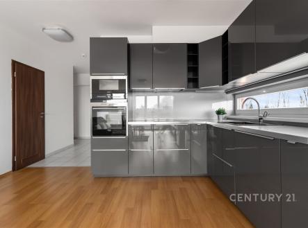 Pronájem bytu, 2+kk, 75 m²