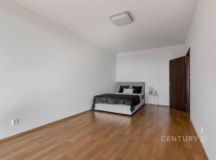 Pronájem bytu, 2+kk, 75 m²