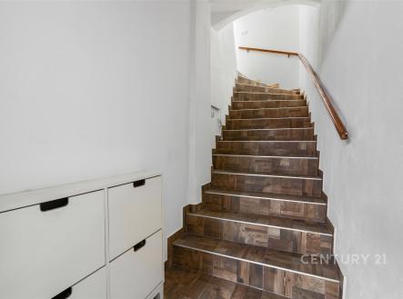 Pronájem bytu, 3+kk, 76 m²