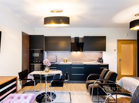 Pronájem bytu, 1+kk, 37 m²