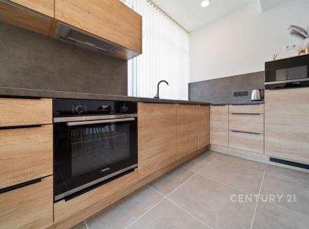 Pronájem bytu, 2+1, 53 m²