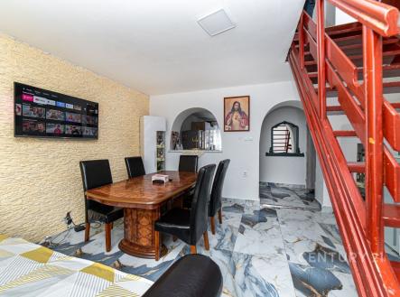 Prodej bytu, 3+1, 98 m²