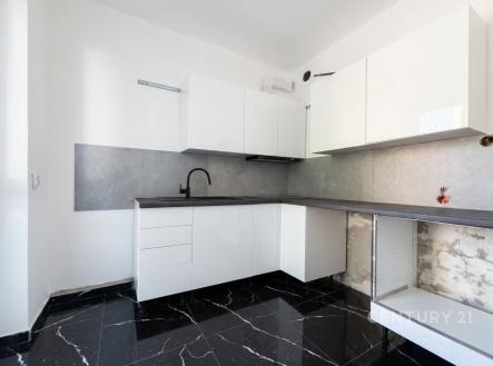 Pronájem bytu, 2+1, 57 m²