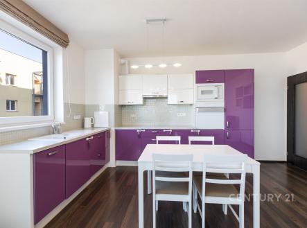 Pronájem bytu, 2+kk, 56 m²