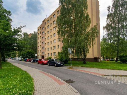 Pronájem bytu 2+kk, se zasklenou lodžií, Třinec, ul. Štefániková