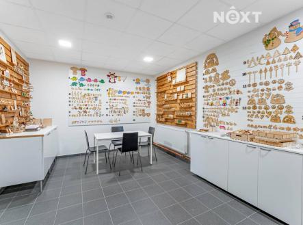 Prodej komerčního objektu, jiný, 1 095 m²