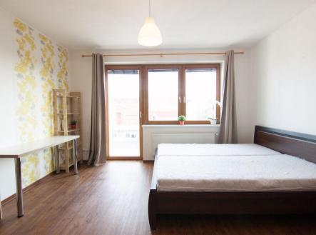 Pronájem bytu, 1+kk, 30 m²