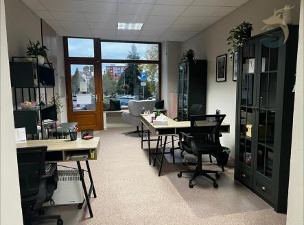 Pronájem kanceláře, 43 m²