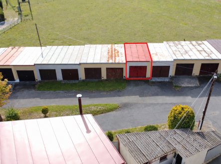 Prodej garáže 22 m² s montážní jámou a elektřinou – Klatovy,