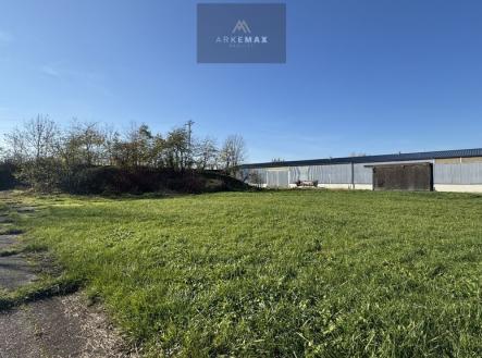 Prodej - pozemek pro komerční výstavbu, 3 073 m²
