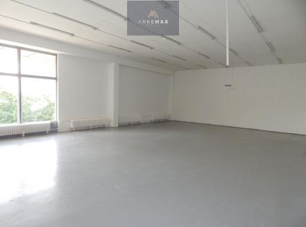 Prodej - obchodní prostor, 584 m²