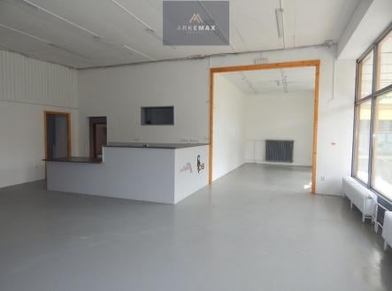 Prodej - obchodní prostor, 584 m²