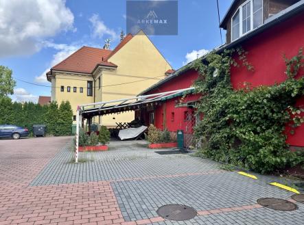 Prodej - restaurace, 800 m²