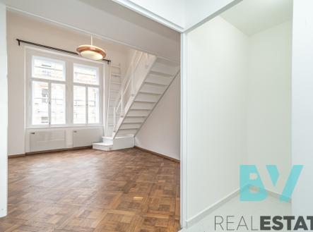 Pronájem bytu, 2+kk, 42 m²