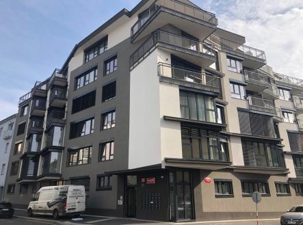 Pronájem bytu, 1+kk, 34 m²