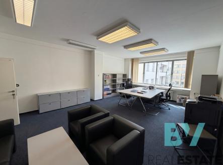 Pronájem kanceláře, 52 m²