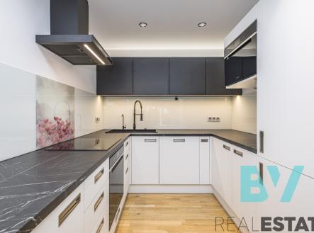 Pronájem bytu, 3+kk, 81 m²