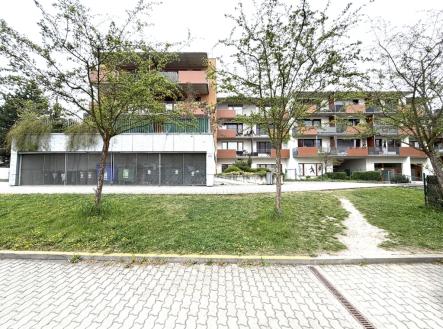 Pronájem bytu, 1+kk, 39 m²