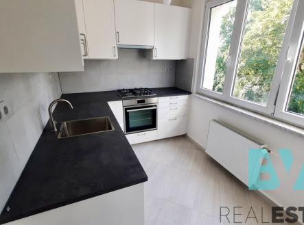 Pronájem bytu, 2+1, 53 m²