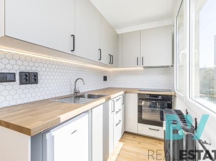 Pronájem bytu, 1+kk, 26 m²