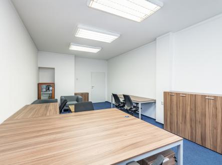 Pronájem kanceláře, 32 m²