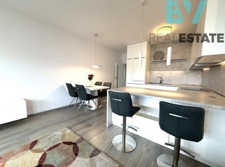 Pronájem bytu, 3+kk, 82 m²