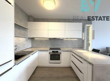 Pronájem bytu, 3+kk, 82 m²
