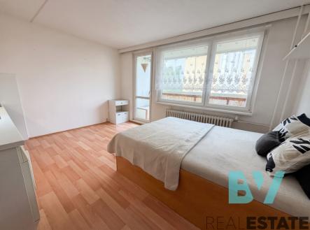 Pronájem bytu, 1+kk, 32 m²