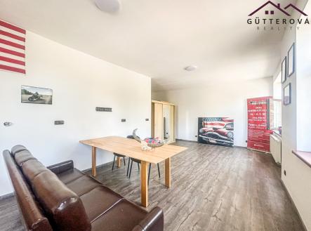 Pronájem kanceláře, 43 m²