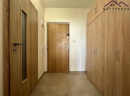 Pronájem bytu, 1+kk, 35 m²