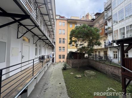 Prodej kanceláře, 114 m²