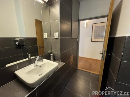 Pronájem kanceláře, 103 m²