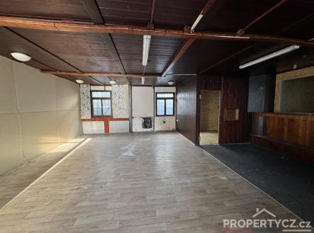 Pronájem skladovací prostor, 150 m²
