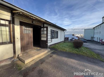 Pronájem skladovací prostor, 150 m²