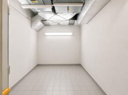 Pronájem obchodní prostory, 82 m²
