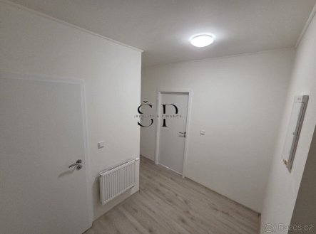 Pronájem bytu, 1+1, 405 m²