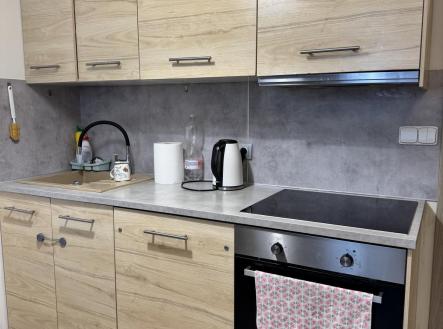 Pronájem bytu, 4+kk, 80 m²