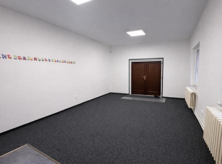 Pronájem kanceláře, 100 m²