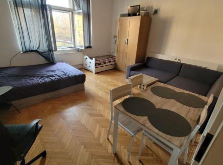 Pronájem bytu, 1+kk, 40 m²