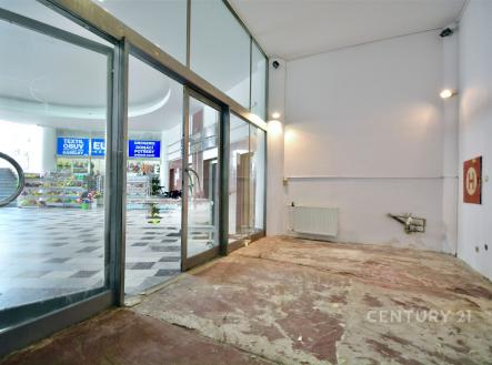 Pronájem obchodní prostor, 18 m²